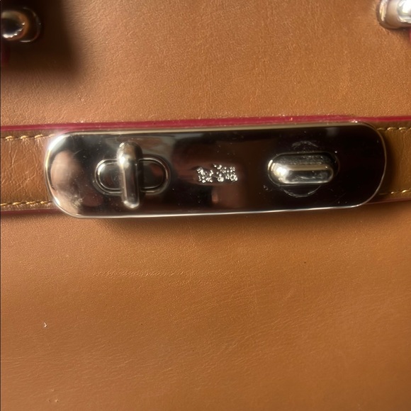 Coach Tan Leather Satchel with Classic Design - Picture 3 of 8